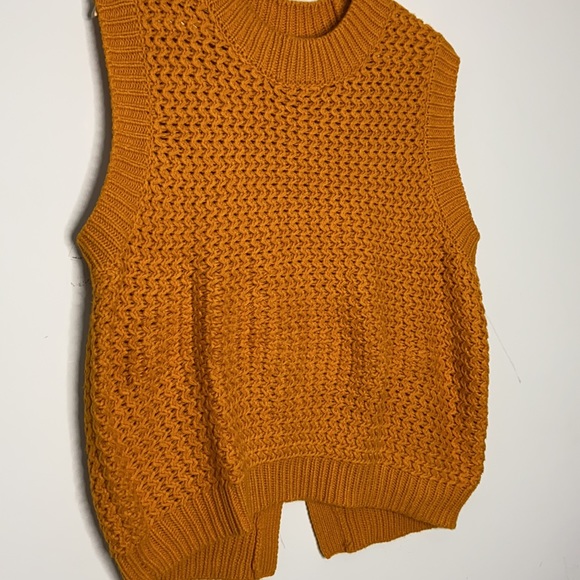 Mustard Yellow Chunky Knit Vest - Picture 2 of 12